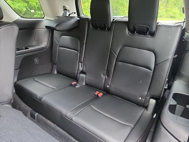 new 2025 Nissan Pathfinder car, priced at $47,735