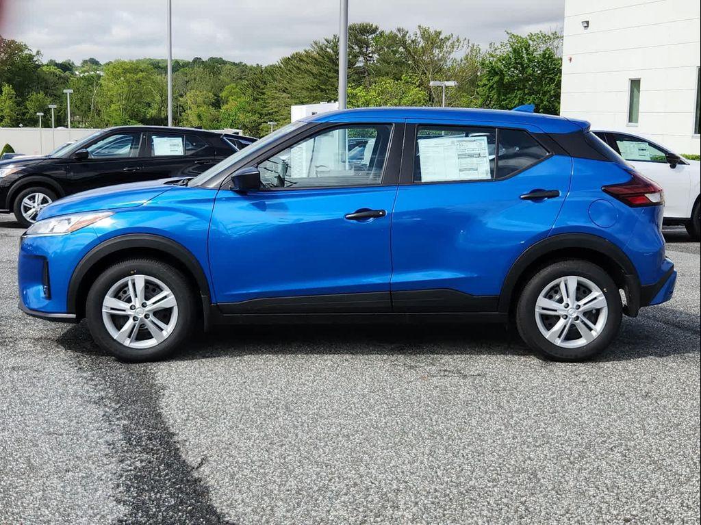 new 2025 Nissan Kicks car, priced at $22,283