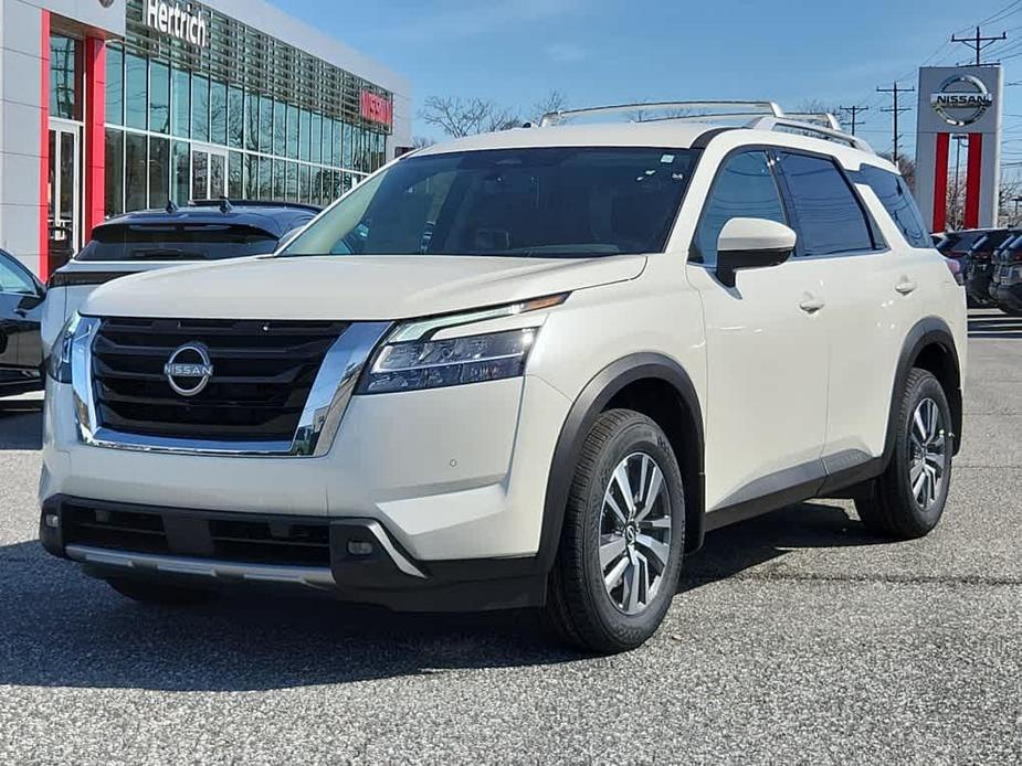 new 2024 Nissan Pathfinder car, priced at $47,335