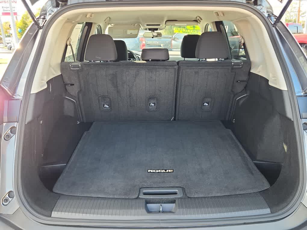 used 2023 Nissan Rogue car, priced at $23,997