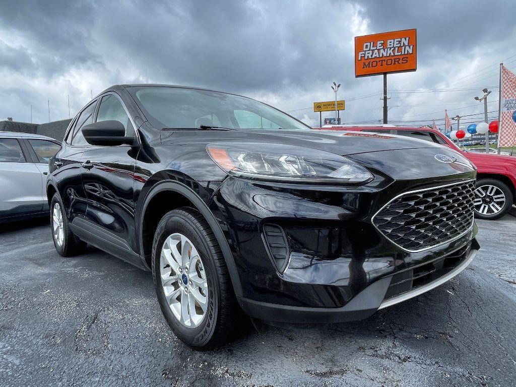 used 2022 Ford Escape car, priced at $18,900