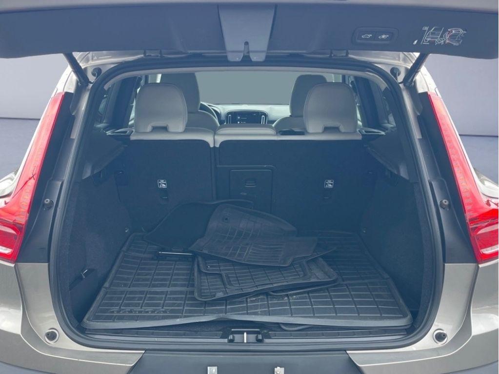 used 2022 Volvo XC40 car, priced at $22,900