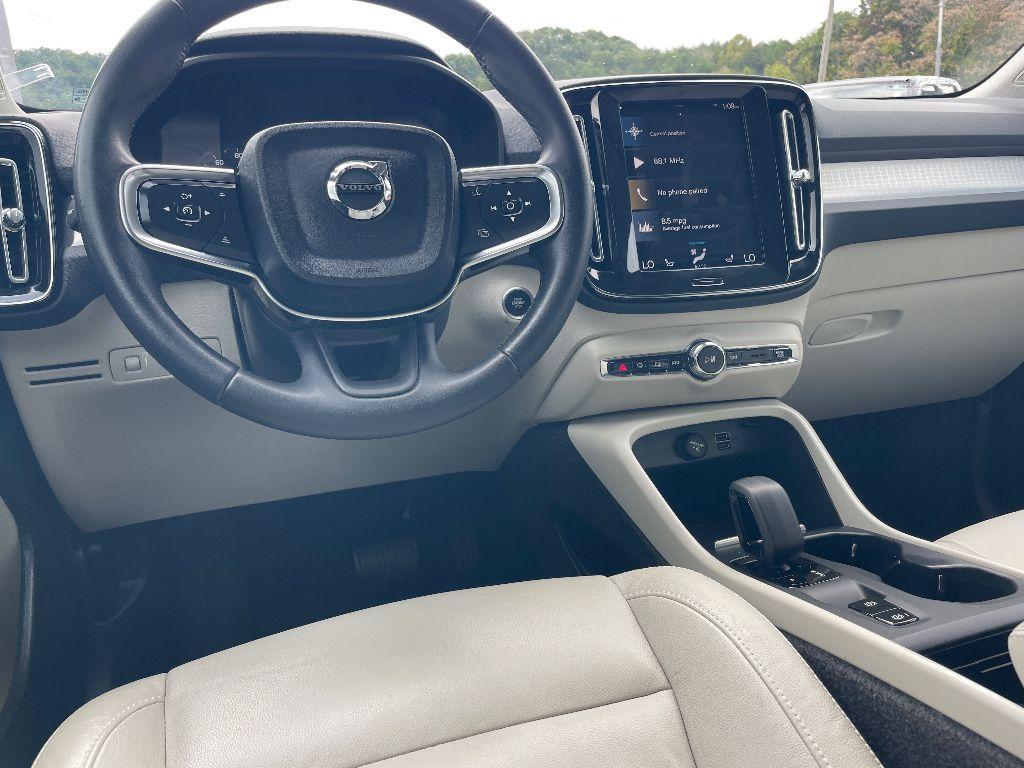 used 2022 Volvo XC40 car, priced at $22,900