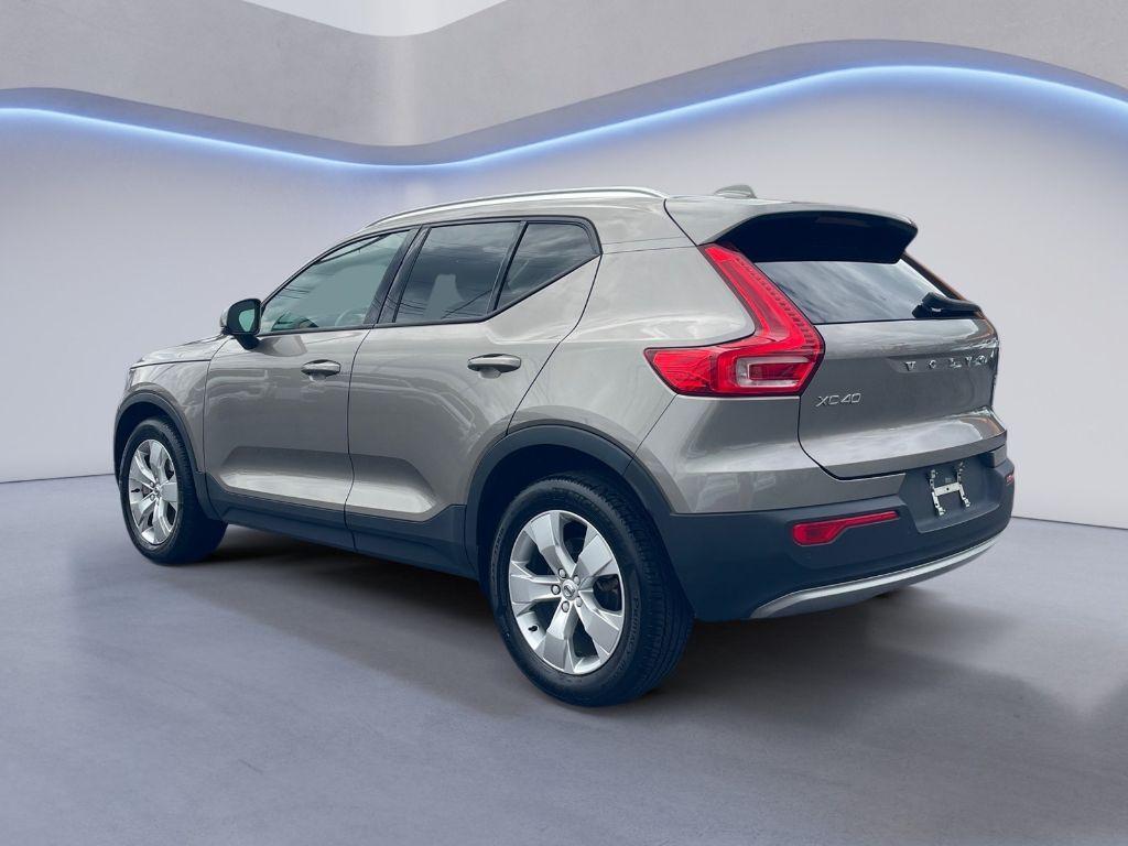 used 2022 Volvo XC40 car, priced at $22,900