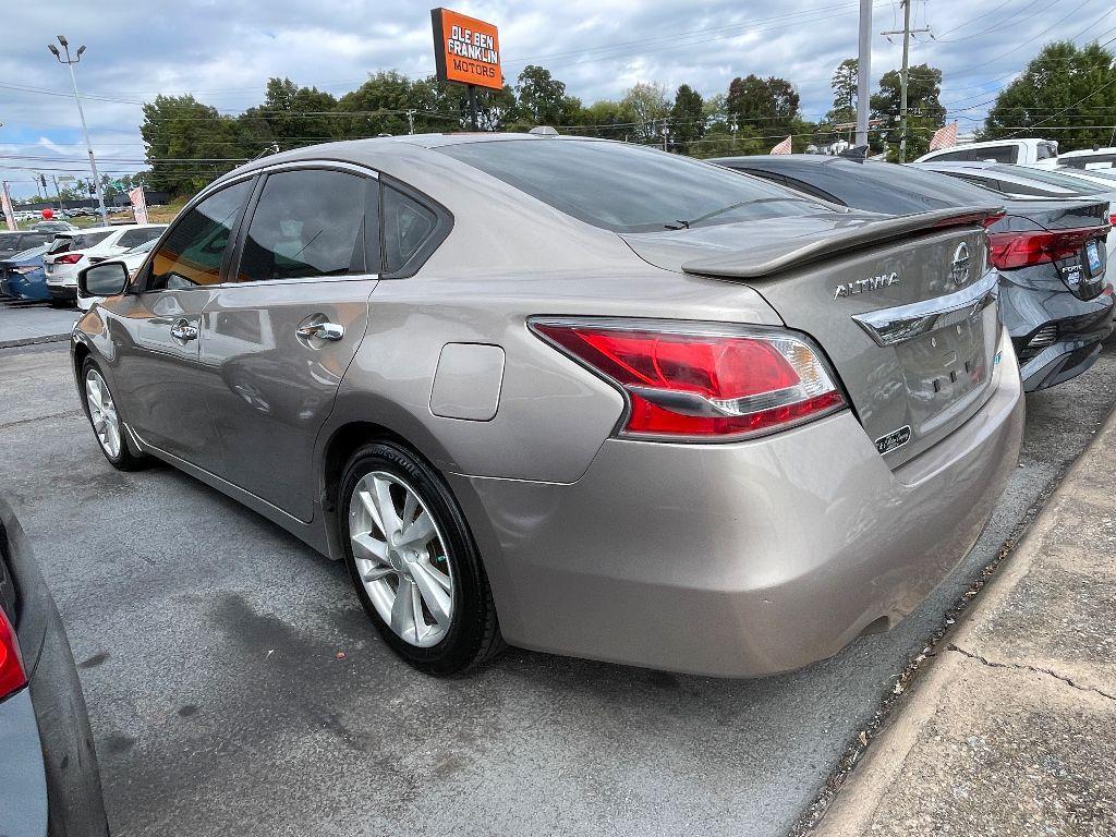 used 2014 Nissan Altima car