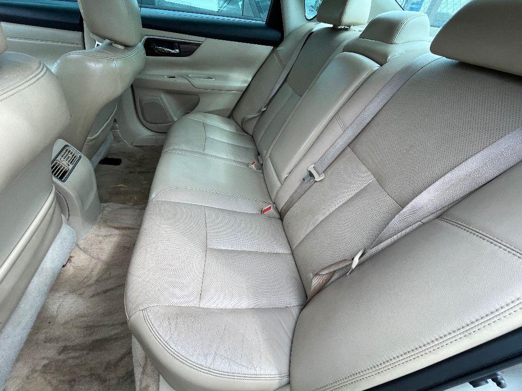 used 2014 Nissan Altima car