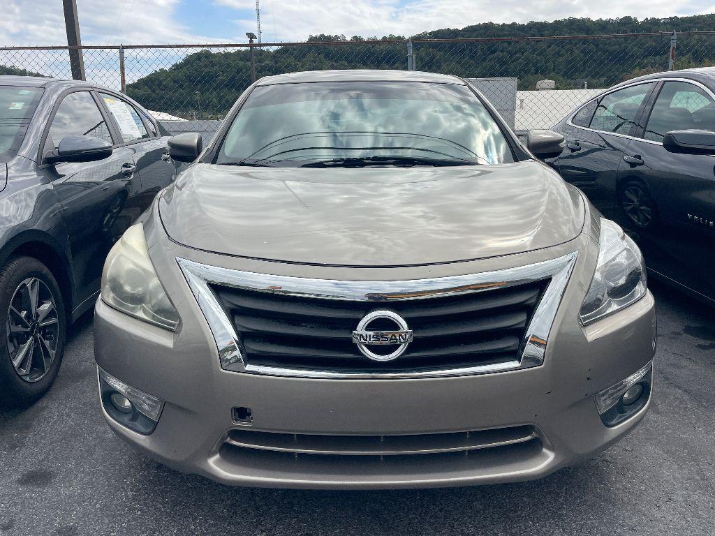 used 2014 Nissan Altima car