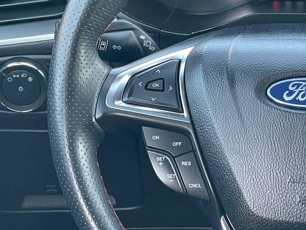 used 2022 Ford Edge car, priced at $24,900