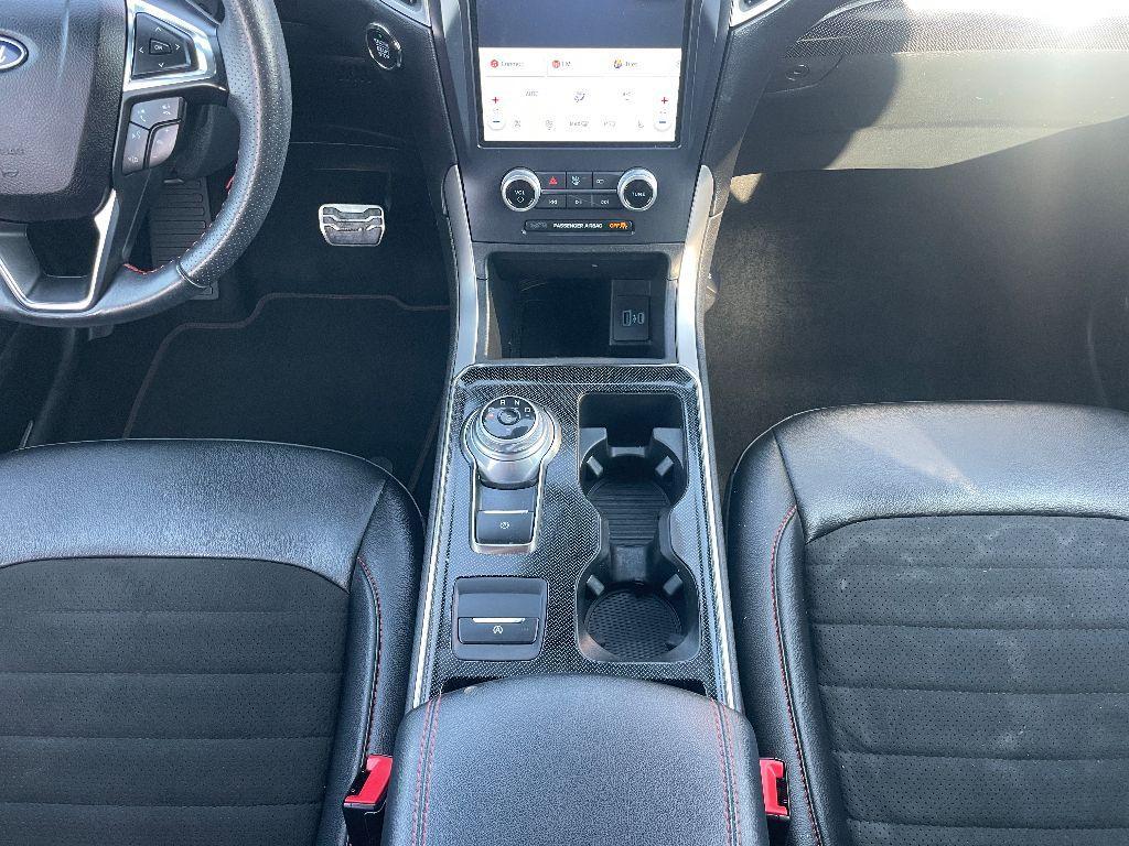 used 2022 Ford Edge car, priced at $24,900