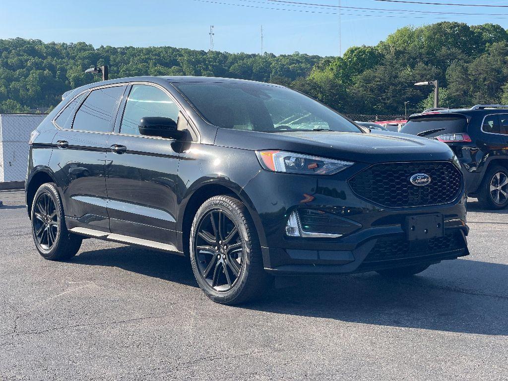 used 2022 Ford Edge car, priced at $24,900