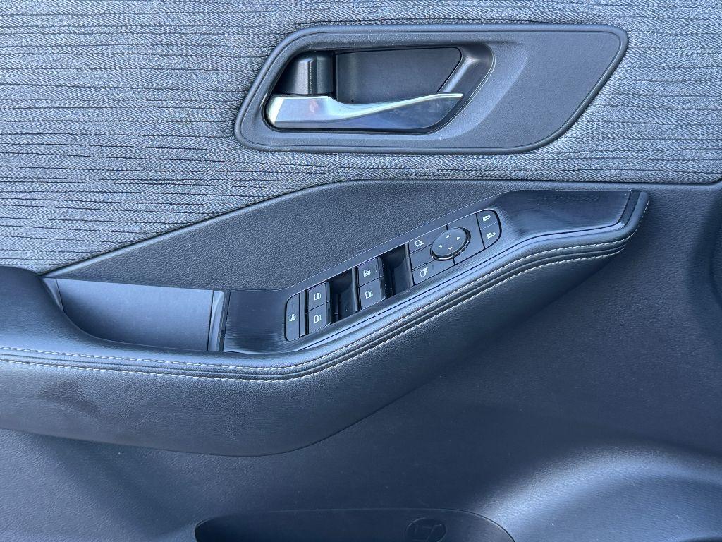 used 2023 Nissan Rogue car