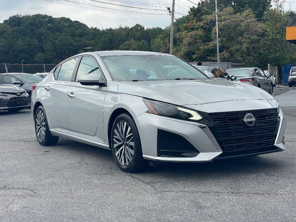 used 2023 Nissan Altima car, priced at $19,999