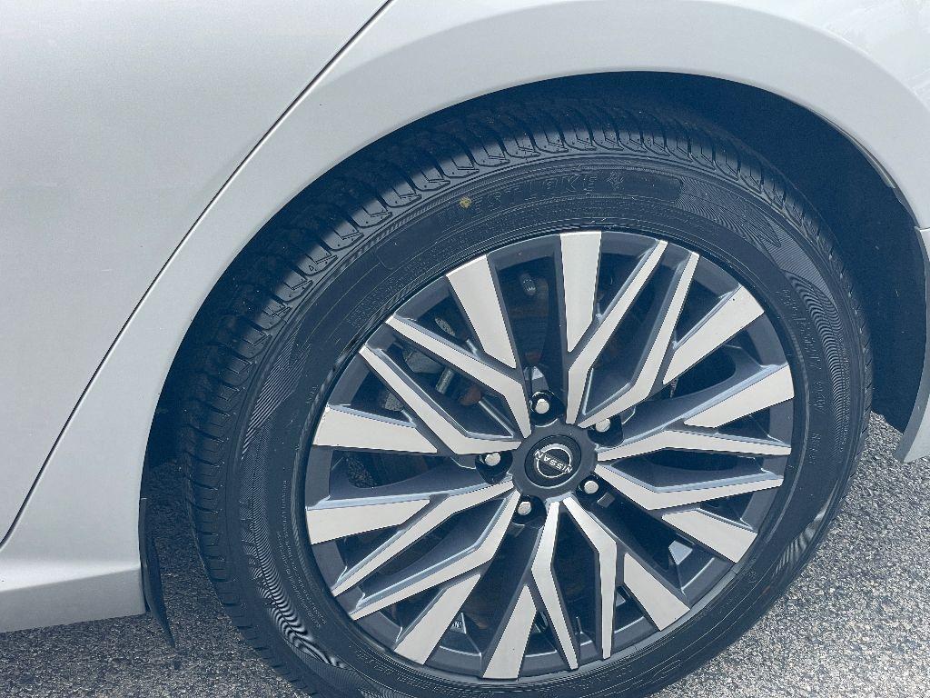 used 2023 Nissan Altima car, priced at $19,999