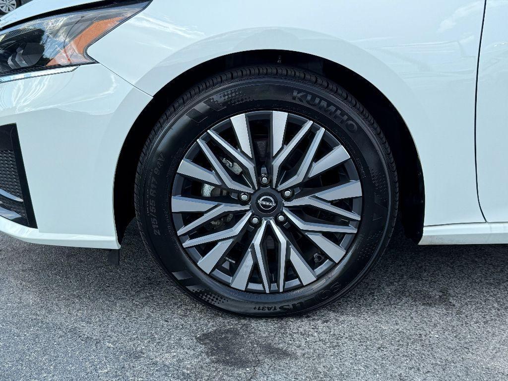 used 2025 Nissan Altima car, priced at $22,610