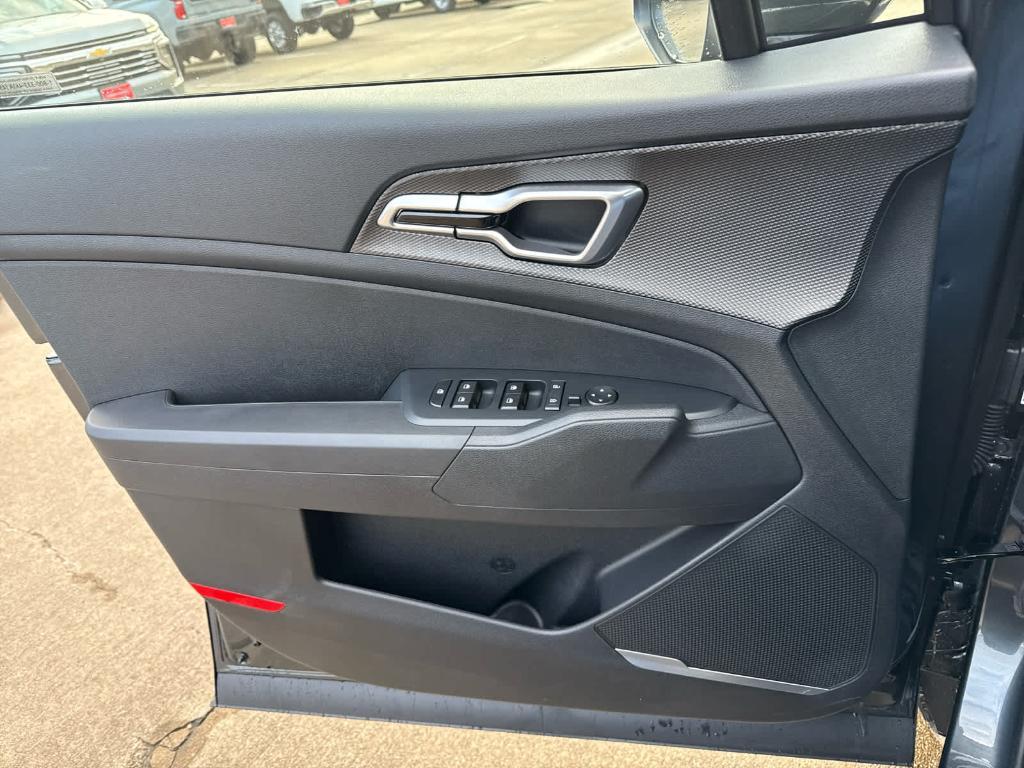 new 2025 Kia Sportage car, priced at $26,710