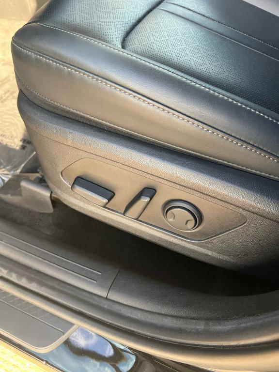 used 2022 Kia Sorento car, priced at $25,498