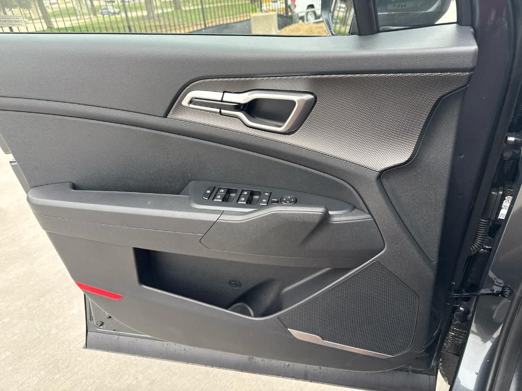 new 2025 Kia Sportage car, priced at $26,585
