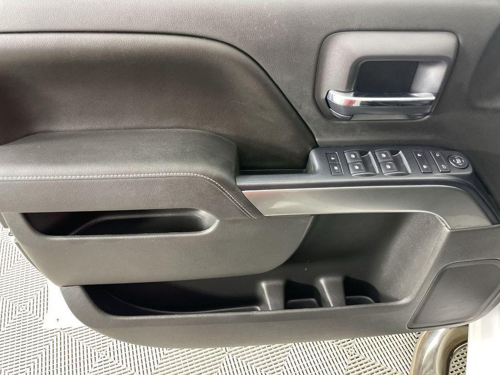 used 2015 Chevrolet Silverado 1500 car, priced at $23,210
