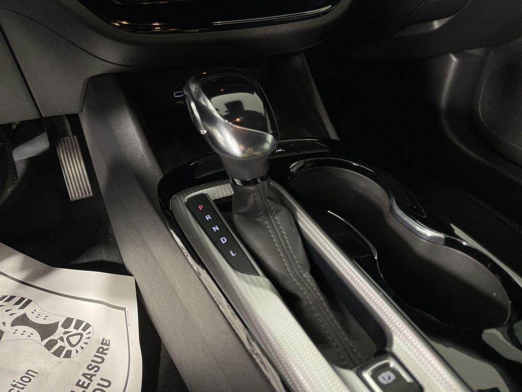 used 2025 Buick Envista car, priced at $30,628