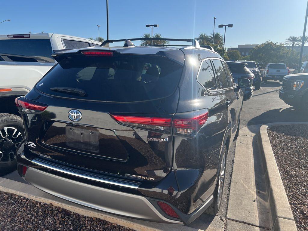 used 2020 Toyota Highlander Hybrid car, priced at $39,200