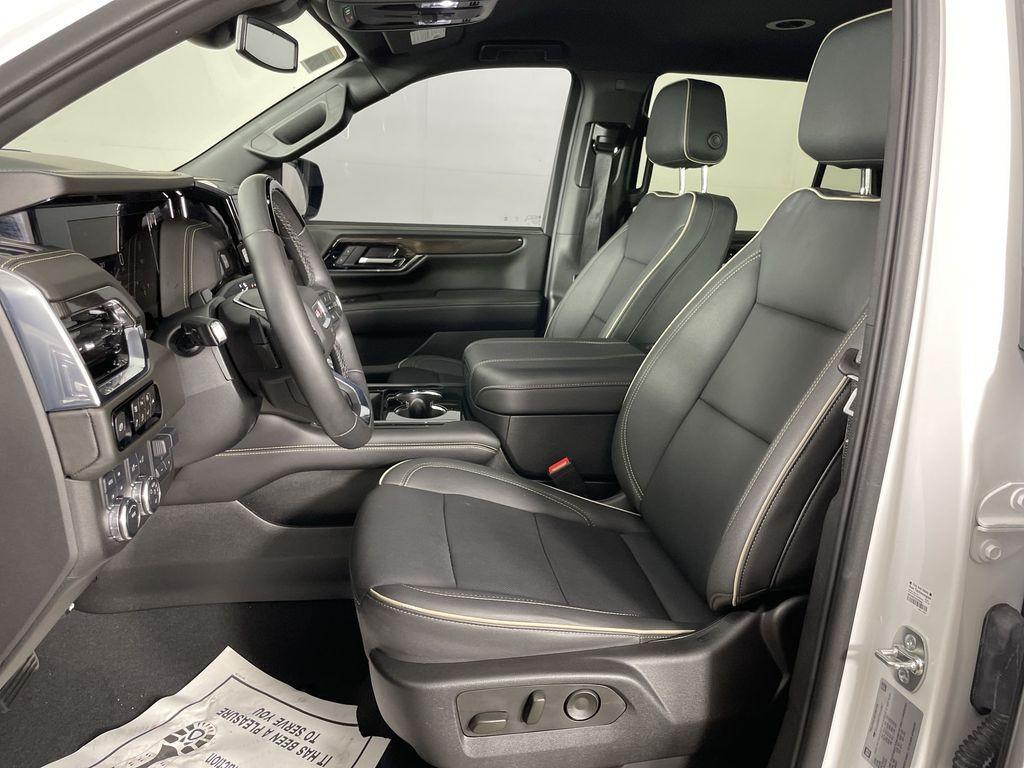 used 2025 GMC Yukon car