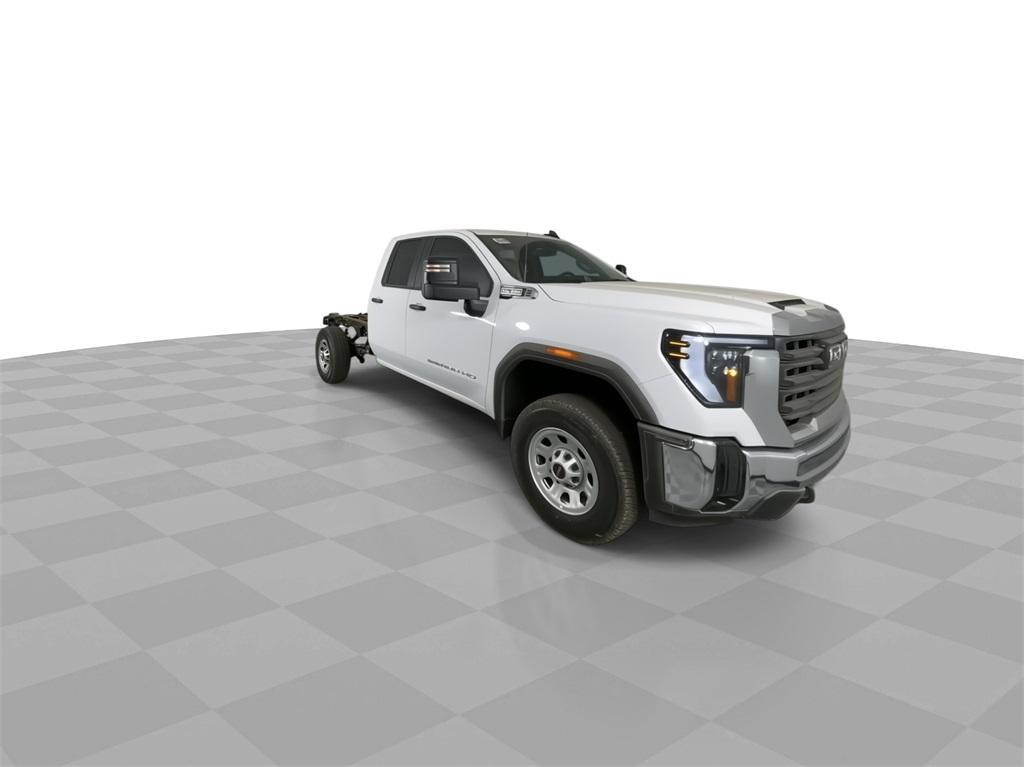 new 2024 GMC Sierra 3500 car, priced at $53,273