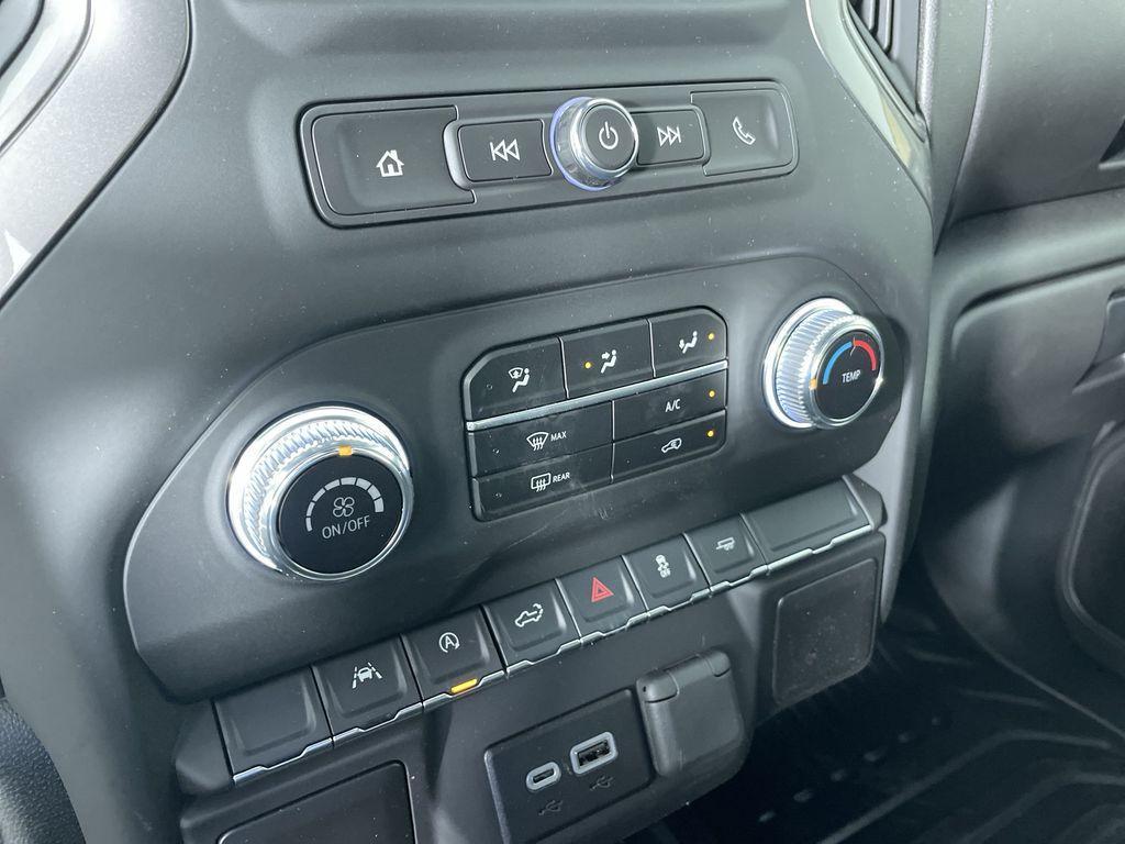 new 2025 GMC Sierra 1500 car, priced at $41,630