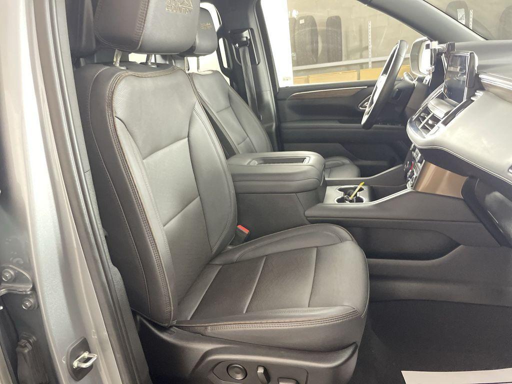 used 2023 Chevrolet Suburban car, priced at $67,900