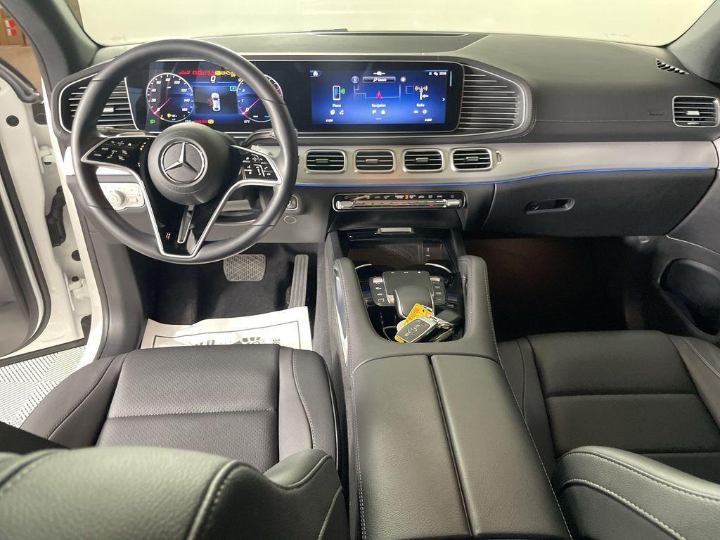 used 2025 Mercedes-Benz GLE 450 car, priced at $71,541