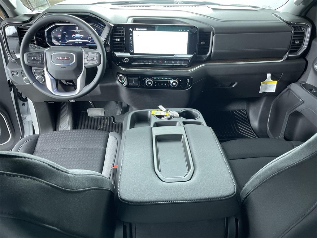 new 2025 GMC Sierra 1500 car, priced at $56,240