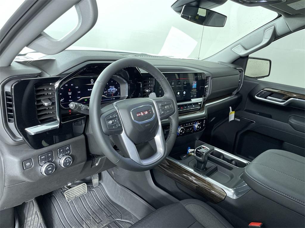 new 2025 GMC Sierra 1500 car, priced at $63,607