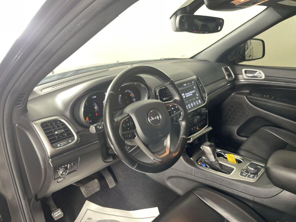 used 2021 Jeep Grand Cherokee car, priced at $28,259