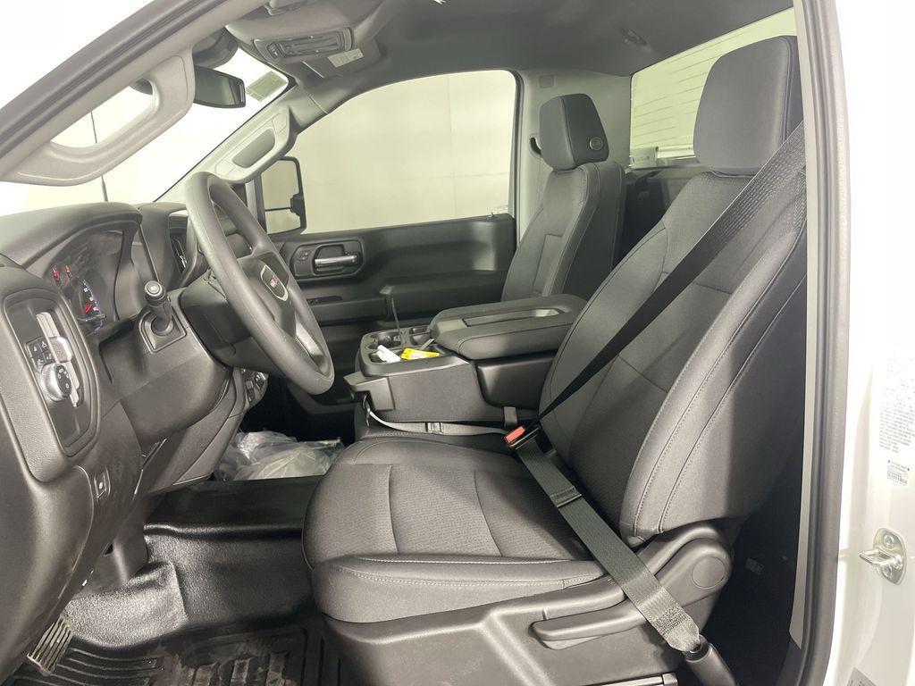 new 2025 GMC Sierra 2500 car, priced at $48,883