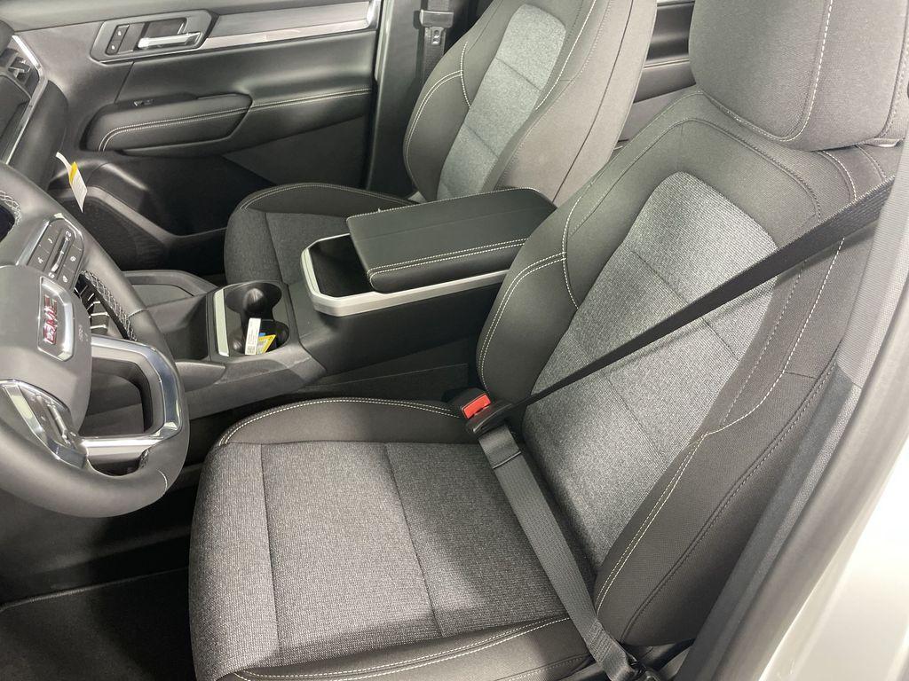 new 2026 GMC Terrain car, priced at $31,895