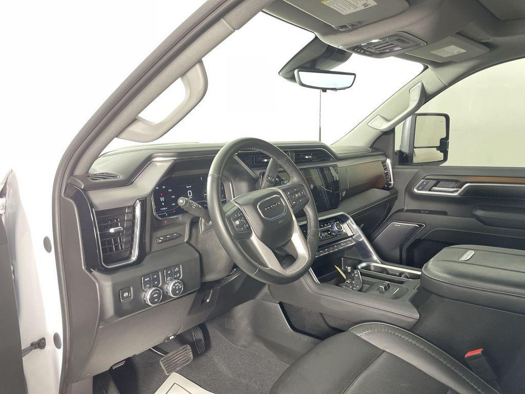 used 2025 GMC Sierra 3500 car, priced at $81,205
