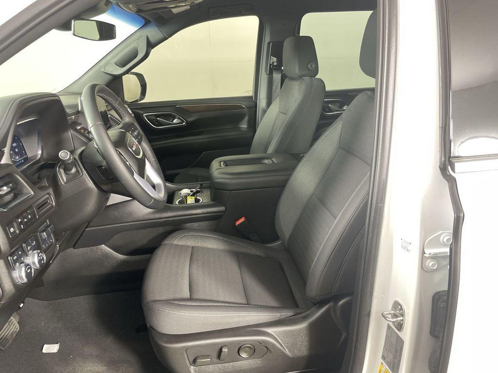 used 2024 GMC Yukon XL car, priced at $61,900