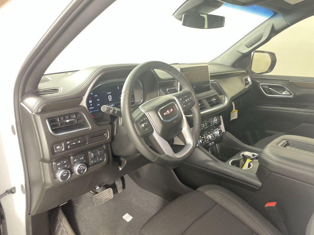 used 2024 GMC Yukon XL car, priced at $61,900