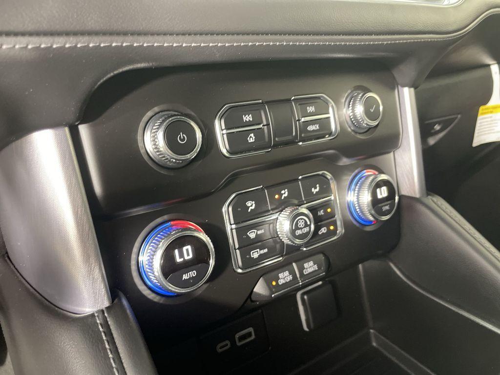 used 2024 GMC Yukon XL car, priced at $61,900