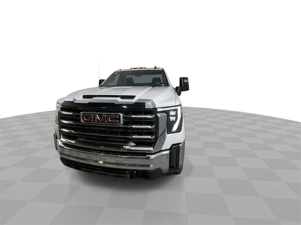 new 2024 GMC Sierra 2500 car, priced at $67,640