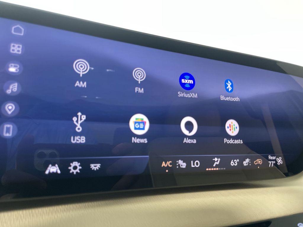 used 2025 Buick Enclave car, priced at $37,088