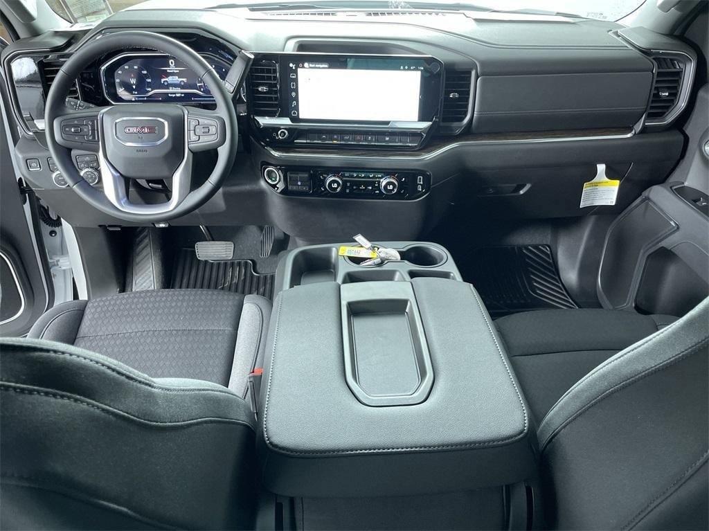 new 2025 GMC Sierra 1500 car, priced at $56,240
