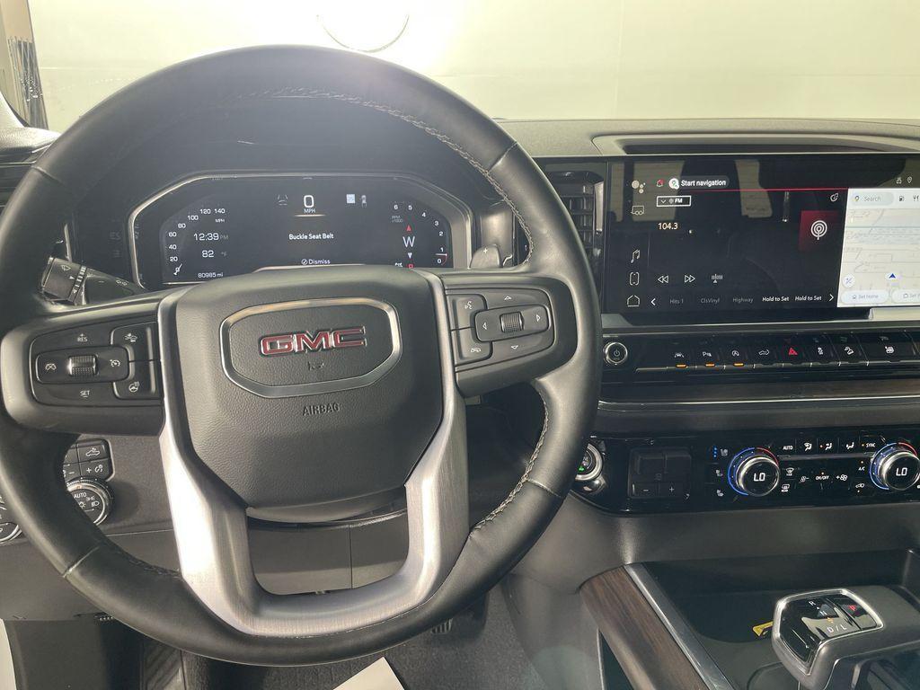 used 2023 GMC Sierra 1500 car, priced at $40,101