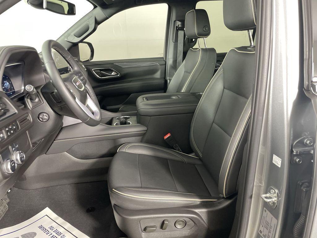 used 2024 GMC Yukon car, priced at $64,574