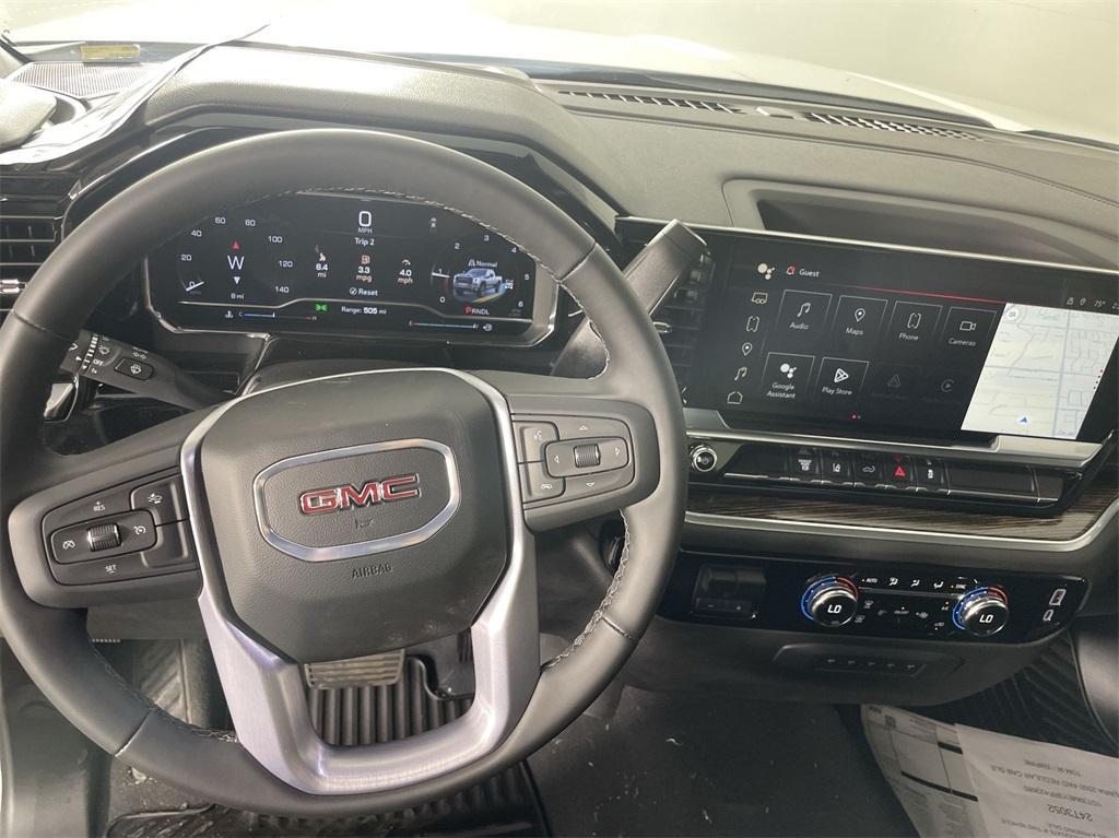 new 2024 GMC Sierra 2500 car, priced at $67,640