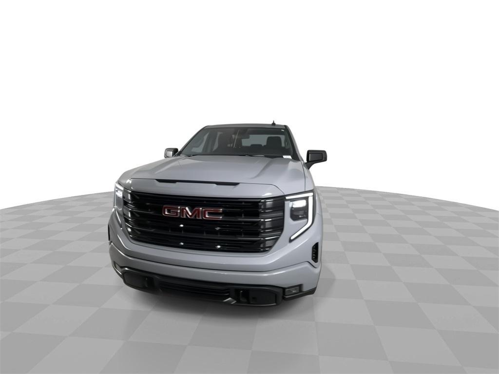 used 2024 GMC Sierra 1500 car, priced at $41,900