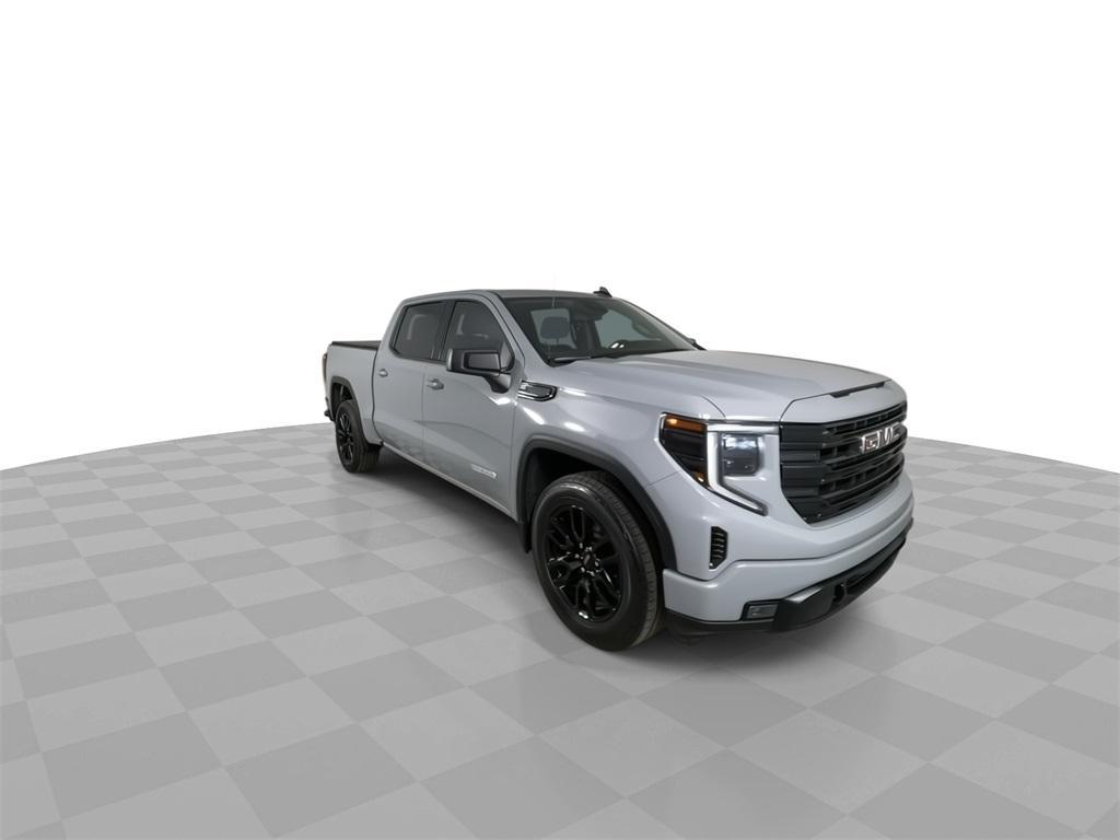 used 2024 GMC Sierra 1500 car, priced at $41,900