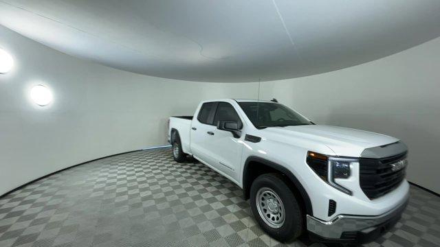 new 2025 GMC Sierra 1500 car, priced at $45,915