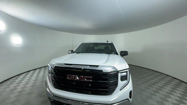 new 2025 GMC Sierra 1500 car, priced at $45,915