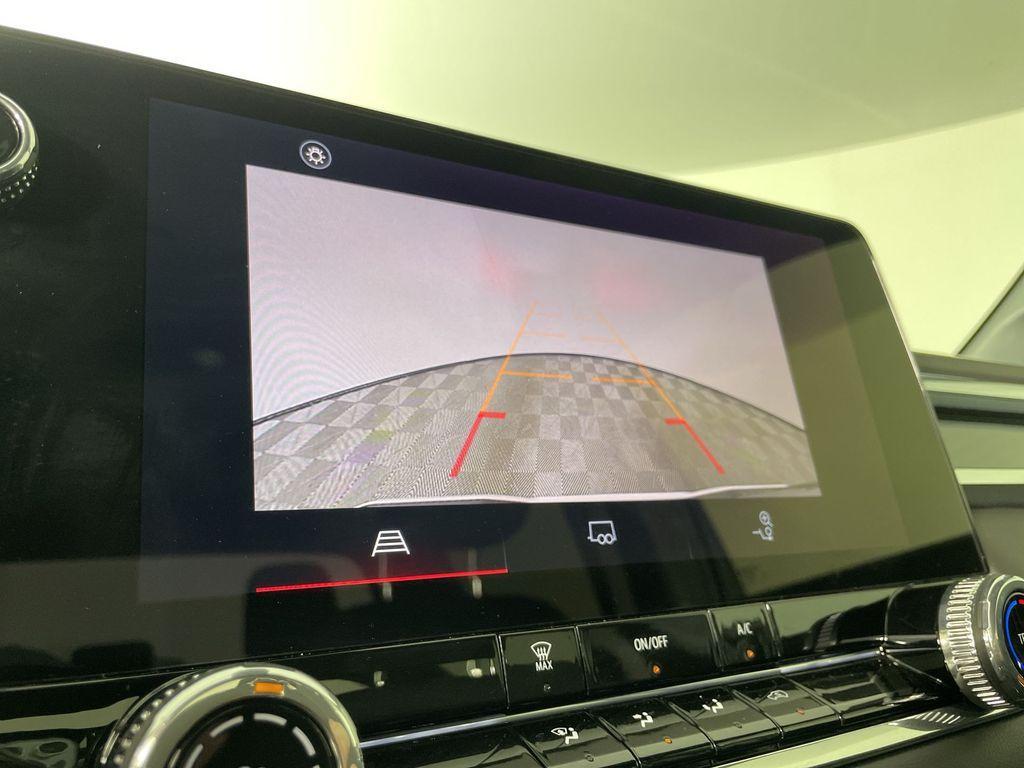 used 2024 GMC Canyon car, priced at $35,013