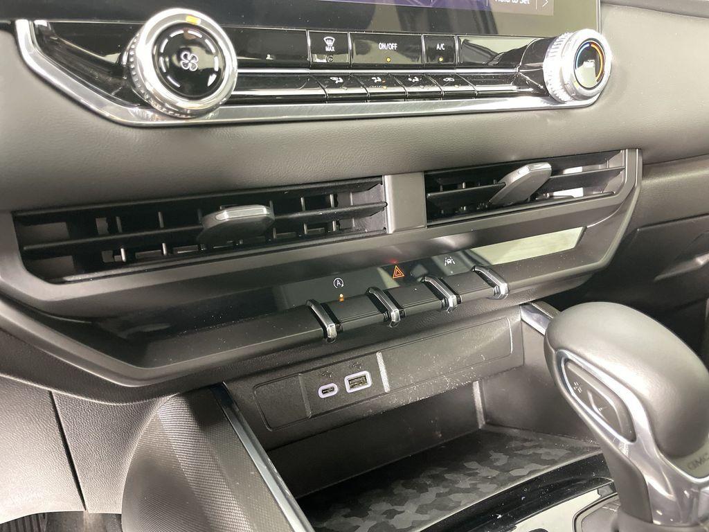 used 2024 GMC Canyon car, priced at $35,013